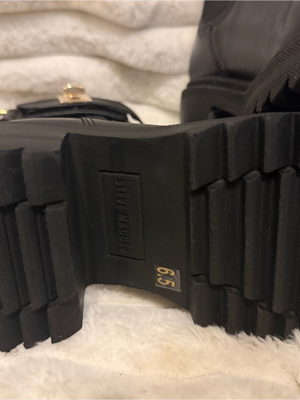 Steve Madden Black Leather Lug Chelsea Boots with Gold Buckle - Picture 6 of 7